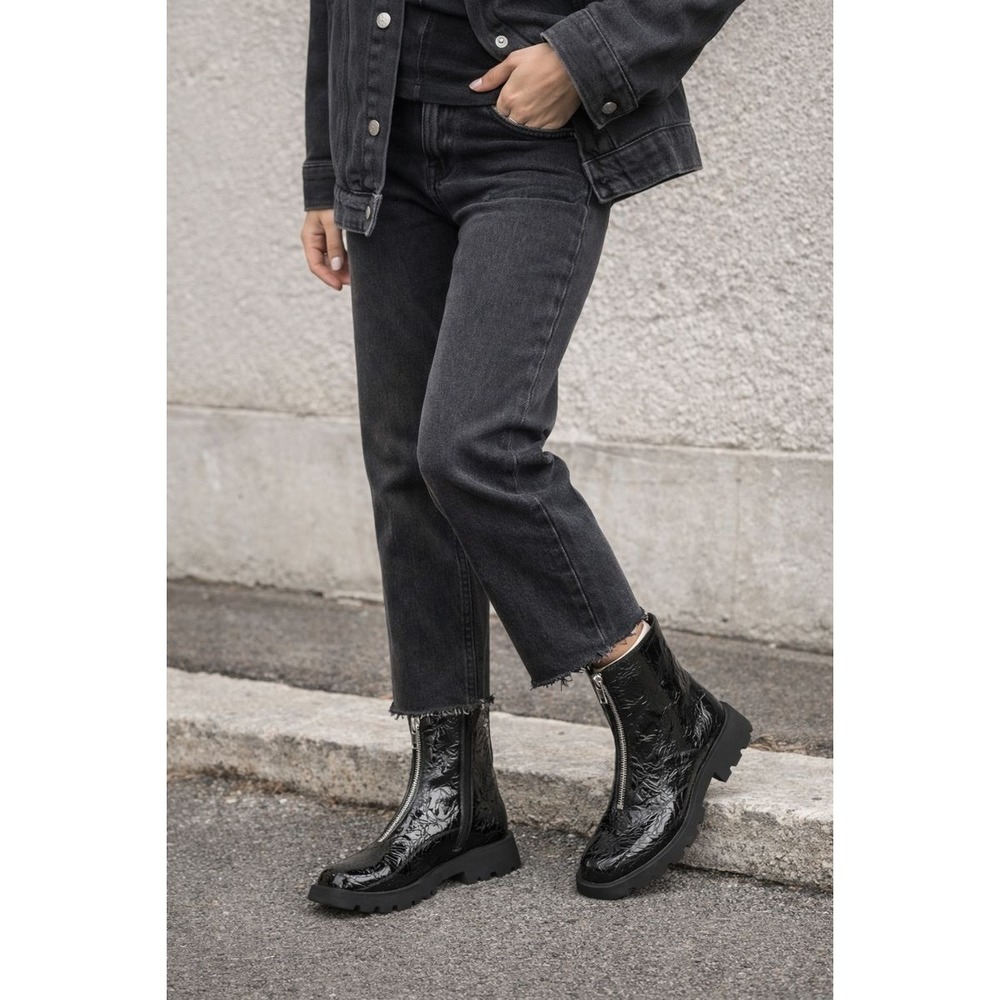 NIB Katy Perry The Darling Combat Boot‎ Black Faux Croc Lug Sole Zip Women 9